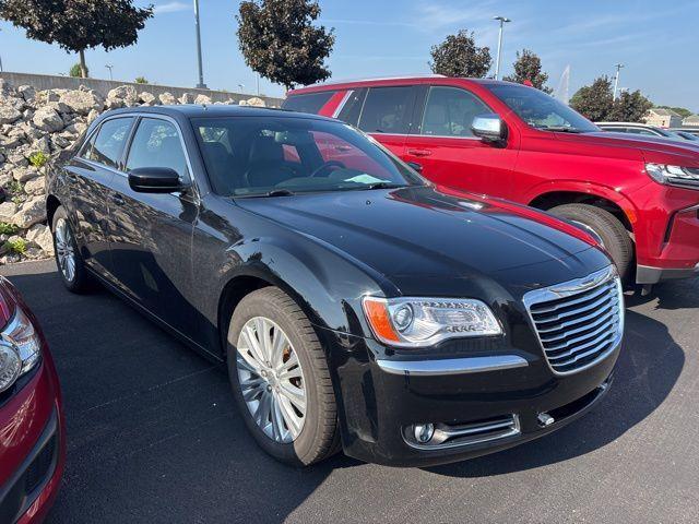 Photo of 2014 Gloss Black Chrysler 300