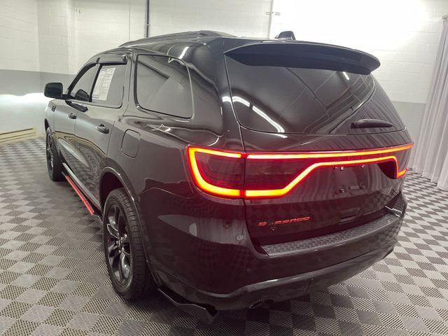 Photo of 2022 DB Black Crystal Clearcoat Dodge Durango