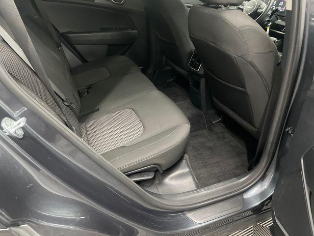 Photo of 2023 Gravity Gray Kia Sportage