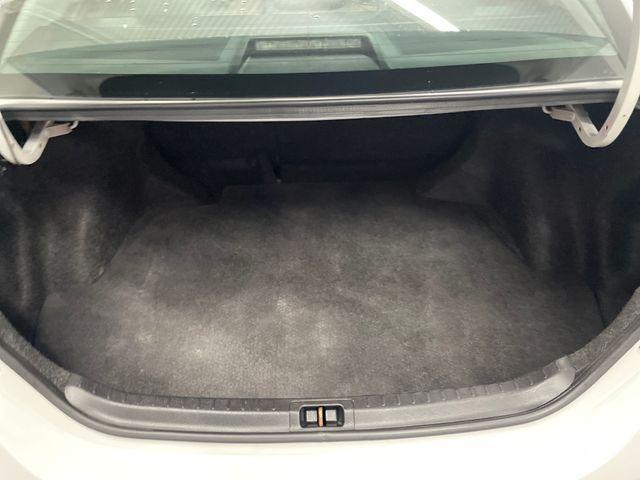 Photo of 2018 White Toyota Corolla