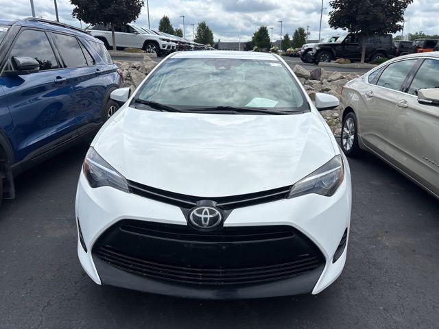 Photo of 2018 White Toyota Corolla