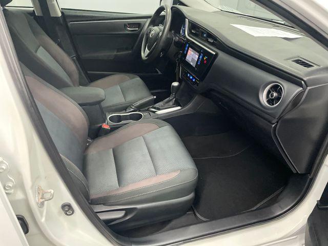 Photo of 2018 White Toyota Corolla