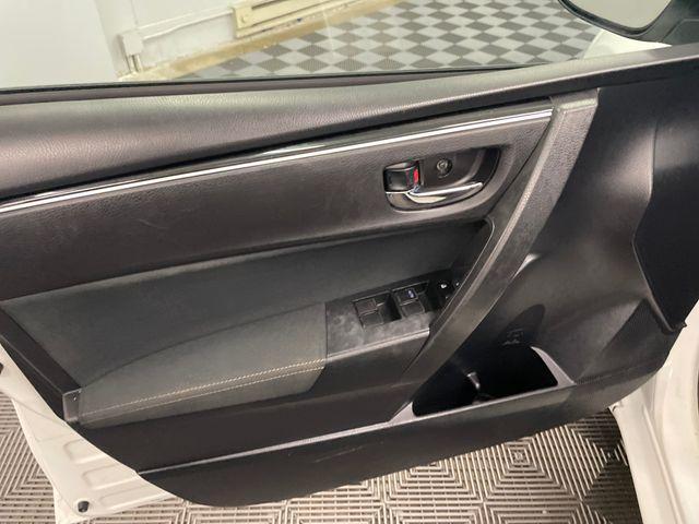 Photo of 2018 White Toyota Corolla
