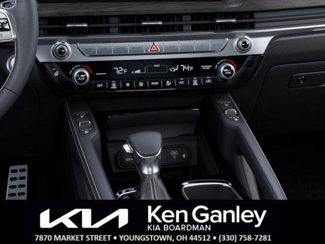 Photo of 2025 Glacial White Pearl Kia Telluride