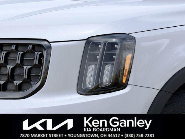 Photo of 2025 Glacial White Pearl Kia Telluride