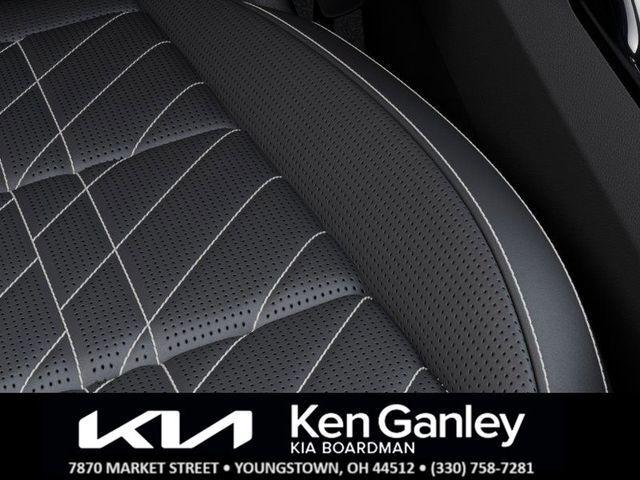 Photo of 2025 Glacial White Pearl Kia Telluride