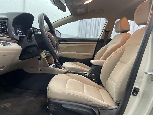 Photo of 2017 Mineral Beige Pearl Hyundai ELANTRA