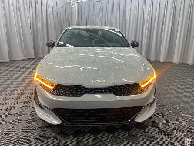 Photo of 2022 Wolf Gray Kia K5