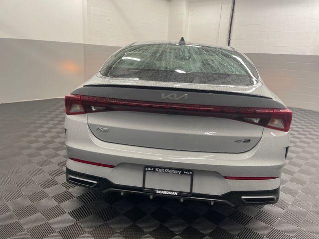 Photo of 2022 Wolf Gray Kia K5