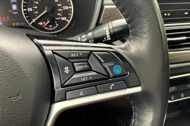 Photo of 2023 Brilliant Silver Metallic Nissan Altima