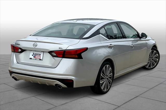 Photo of 2023 Brilliant Silver Metallic Nissan Altima
