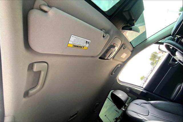 Photo of 2023 Steel Gray Kia Sorento Hybrid