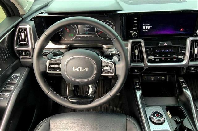 Photo of 2023 Steel Gray Kia Sorento Hybrid