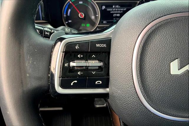 Photo of 2023 Steel Gray Kia Sorento Hybrid