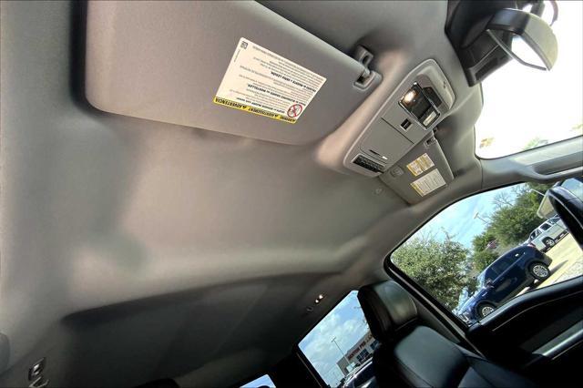 Photo of 2023 Oxford White Ford F-250