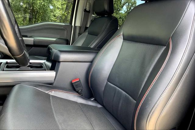 Photo of 2023 Oxford White Ford F-250