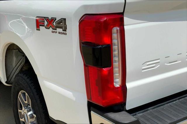 Photo of 2023 Oxford White Ford F-250