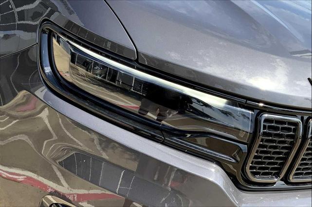 Photo of 2025 Gray Jeep Wagoneer