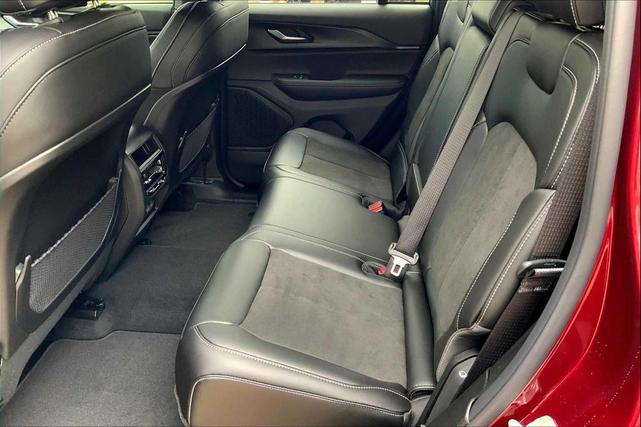 Photo of 2025 Velvet Red Pearlcoat Jeep Grand Cherokee