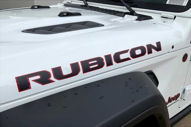 Photo of 2025 Bright White Clearcoat Jeep Gladiator