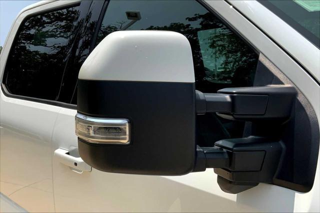 Photo of 2023 Oxford White Ford F-250