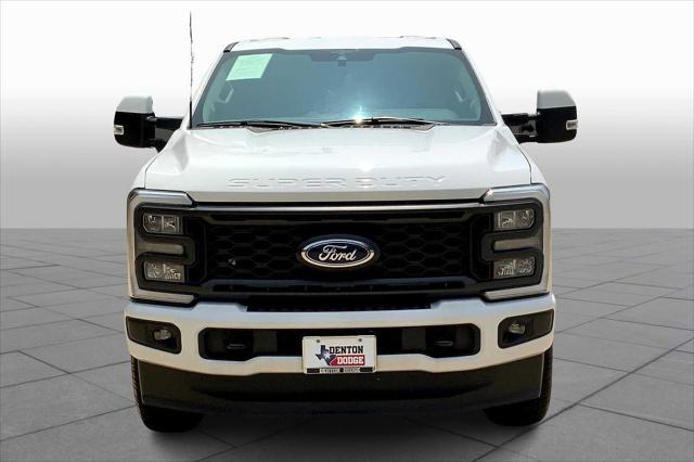 Photo of 2023 Oxford White Ford F-250