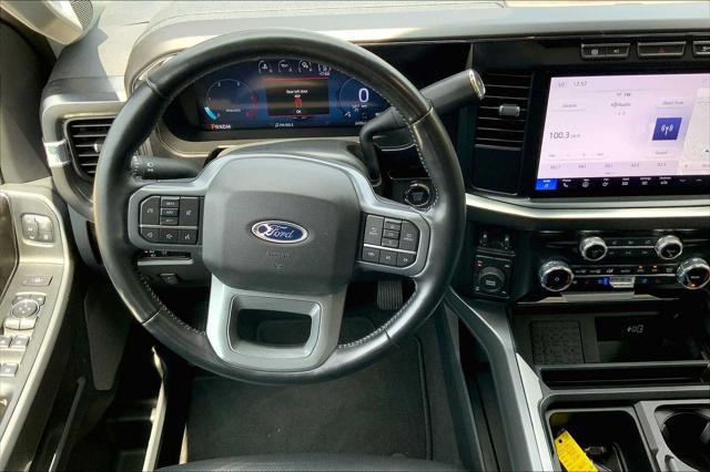 Photo of 2023 Oxford White Ford F-250
