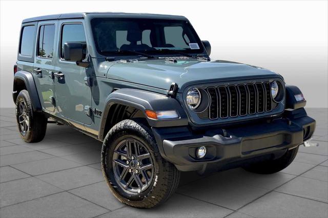 Photo of 2025 Gray Jeep Wrangler
