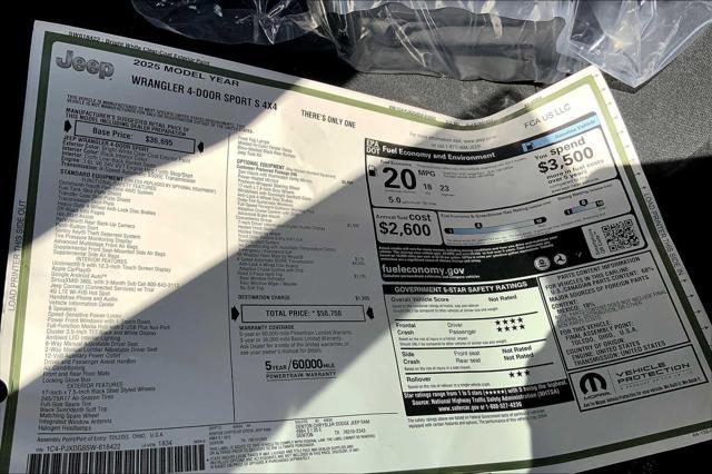 Photo of 2025 Bright White Clearcoat Jeep Wrangler