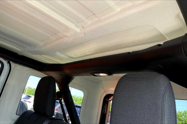 Photo of 2025 Bright White Clearcoat Jeep Wrangler