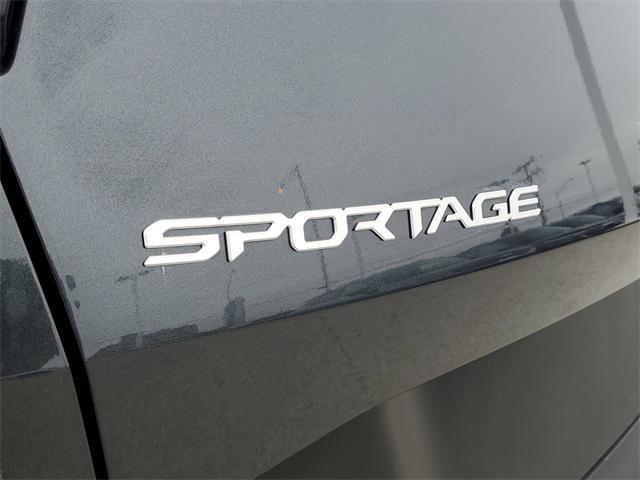 Photo of 2024 Gravity Gray Kia Sportage