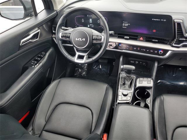 Photo of 2024 Gravity Gray Kia Sportage