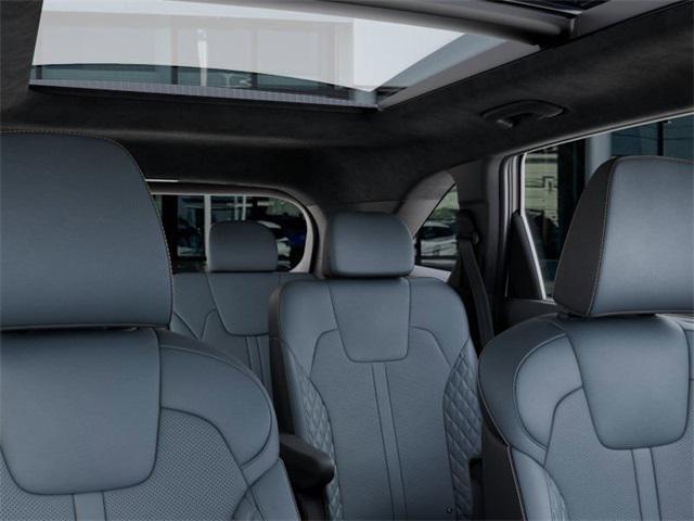Photo of 2025 Snow White Pearl Kia Sorento Hybrid
