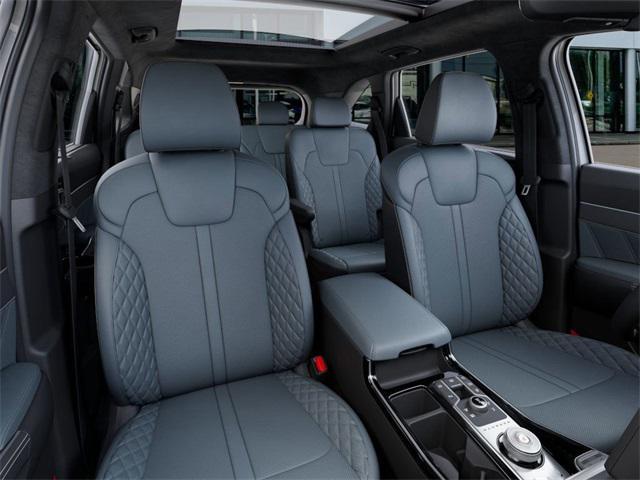 Photo of 2025 Snow White Pearl Kia Sorento Hybrid