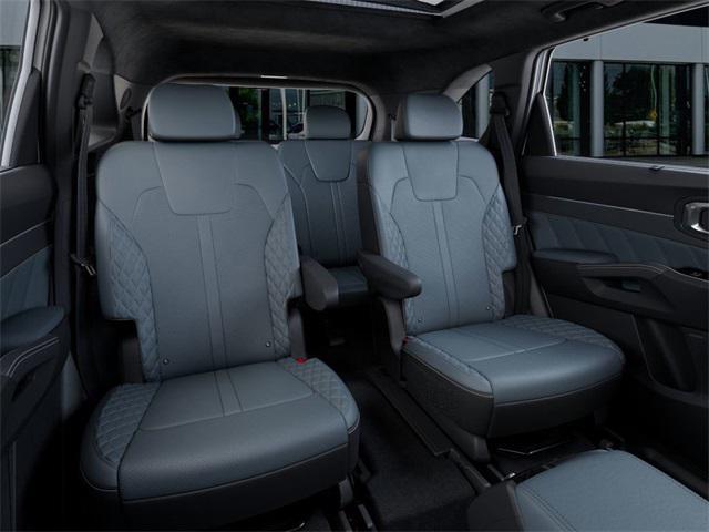 Photo of 2025 Snow White Pearl Kia Sorento Hybrid
