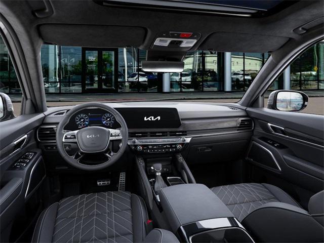 Photo of 2025 Wolf Gray Kia Telluride