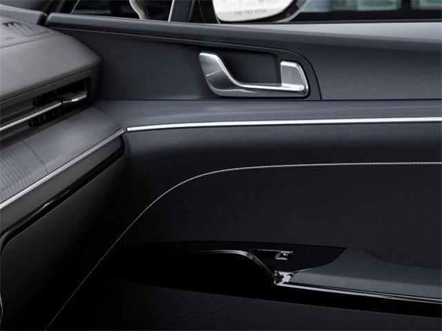 Photo of 2025 Steel Matte Gray Kia K5