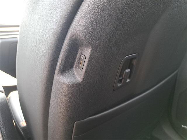 Photo of 2026 Wolf Gray Kia Sportage