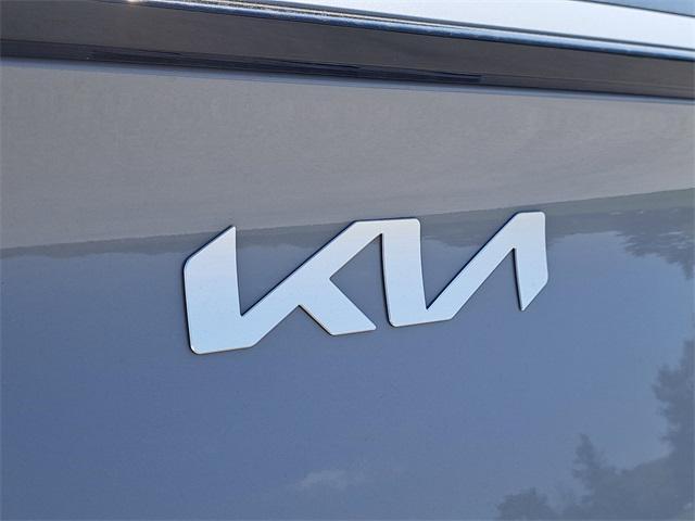 Photo of 2026 Wolf Gray Kia Sportage
