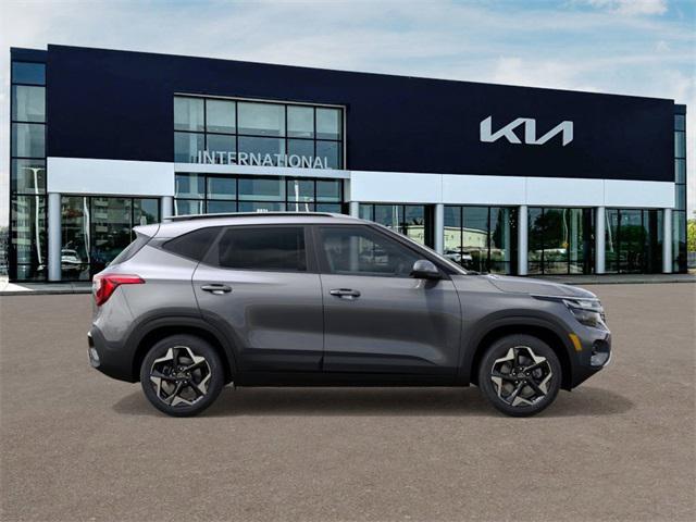 Photo of 2026 Steel Gray Kia Seltos