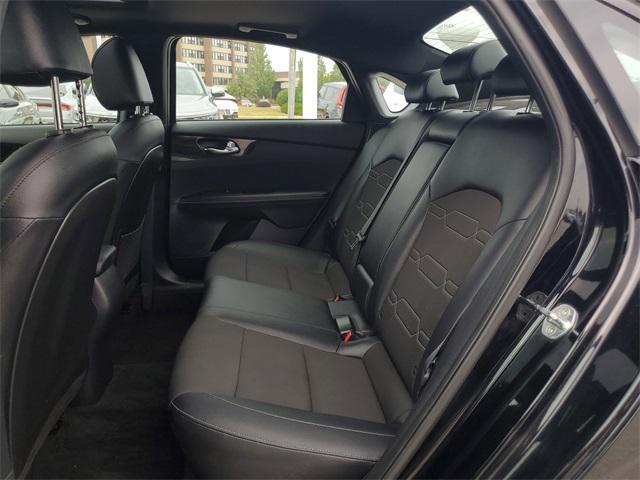 Photo of 2022 Aurora Black Pearl Kia Forte