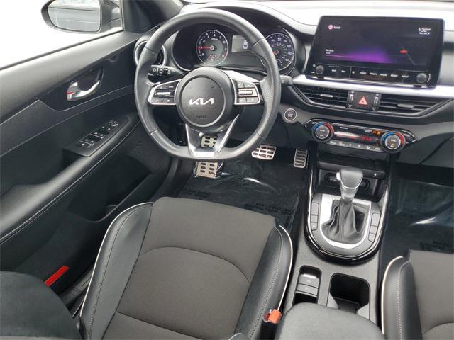 Photo of 2022 Aurora Black Pearl Kia Forte