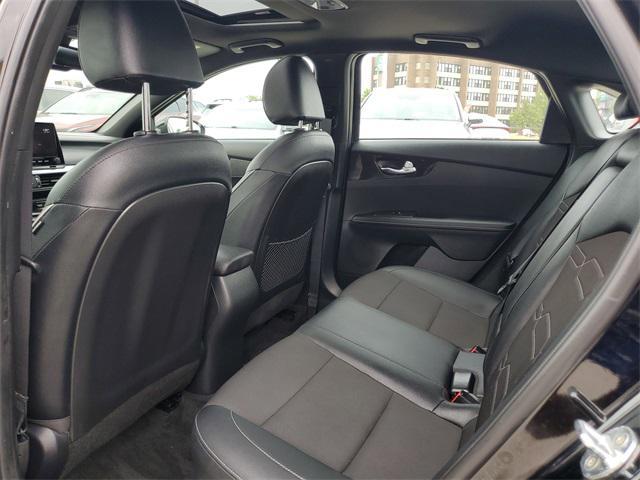Photo of 2022 Aurora Black Pearl Kia Forte