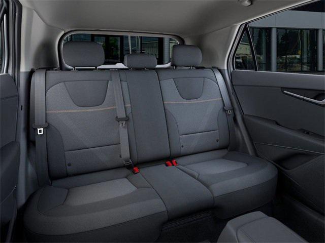 Photo of 2025 Snow White Pearl Kia Niro