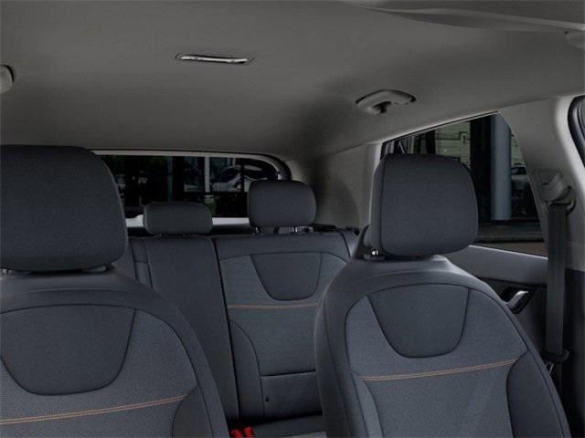Photo of 2025 Snow White Pearl Kia Niro
