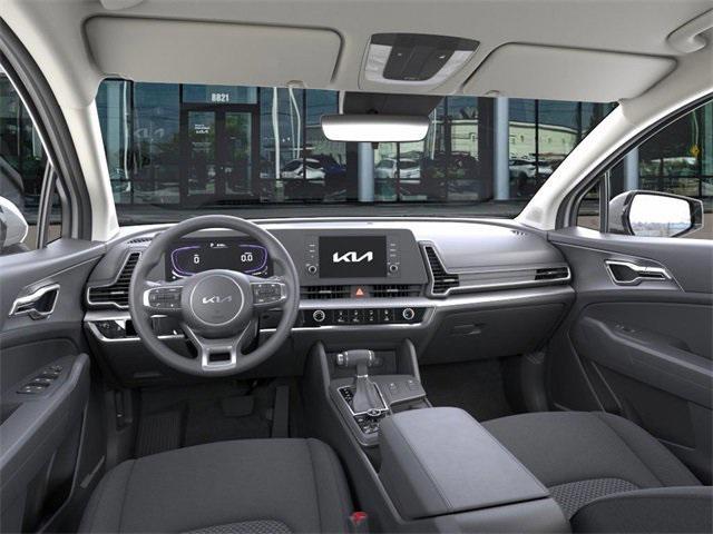 Photo of 2025 Snow White Pearl Kia Sportage