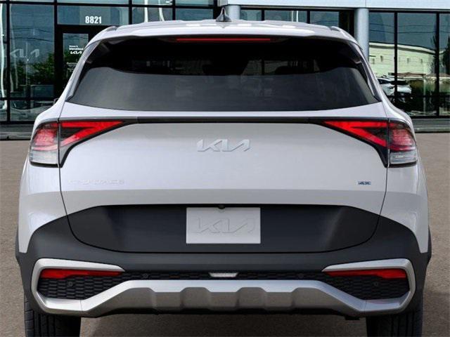 Photo of 2025 Snow White Pearl Kia Sportage
