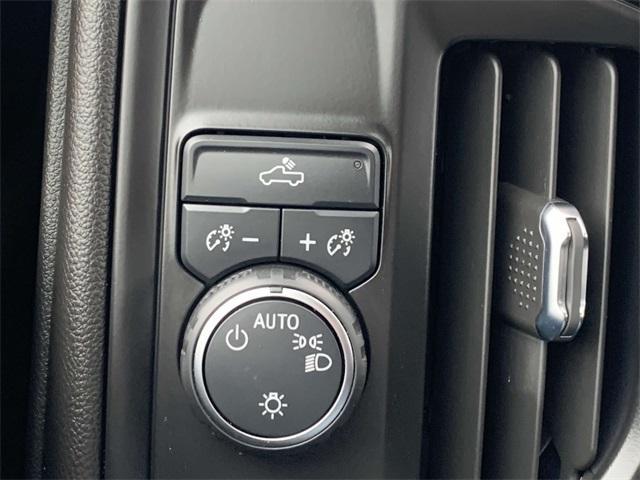 Photo of 2023 Summit White Chevrolet Silverado 3500