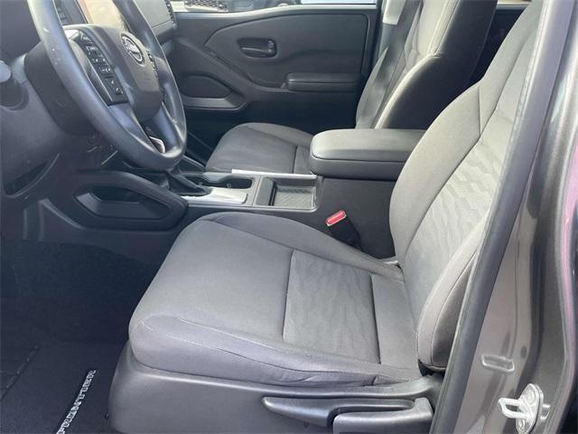 Photo of 2024 Gun Metallic Nissan Frontier