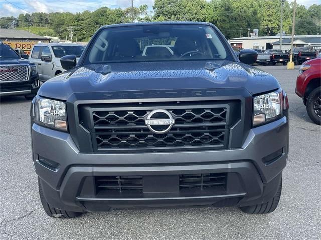 Photo of 2024 Gun Metallic Nissan Frontier